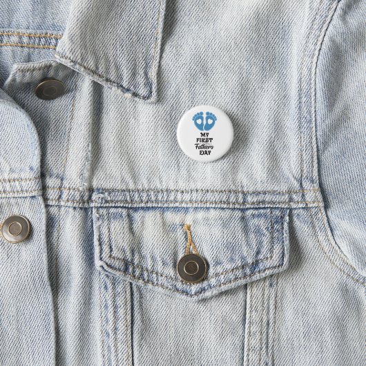 "First Vaderdag" Baby Blue Footprints Button (In situ)