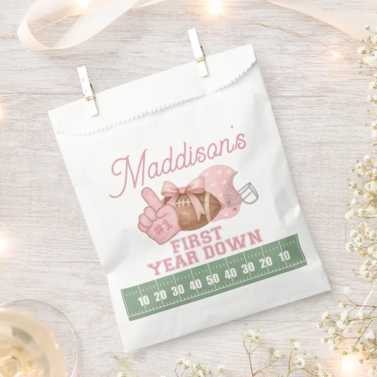 FIRST year down, Football Birthday, ONE  Bedankzakje (Geknipt)