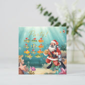Fish wears Santa Hat Christmas Party with Santa Feestdagenkaart (Staand voorkant)