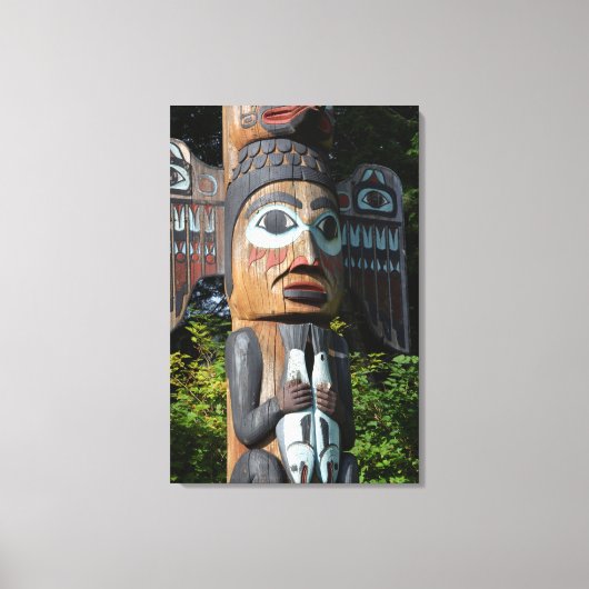 Fisherman on Totem Pole, Alaska Canvas Afdruk (Voorkant)