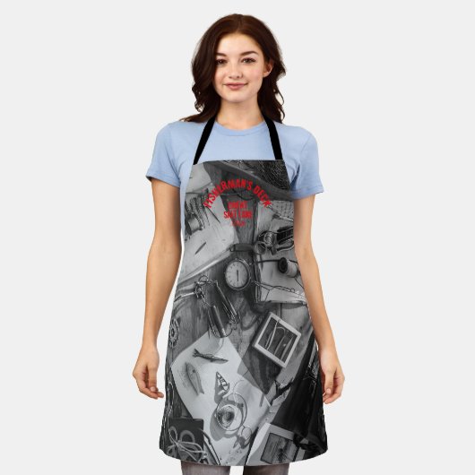 Fisherman’s Deck Black and White Apron Schort (Gedragen)