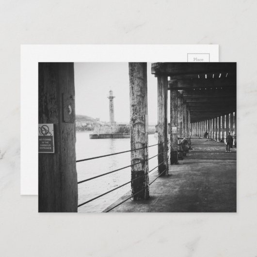 Fishermen under Whitby Pier, Whitby, North Yorks. Briefkaart (Voorkant / Achterkant)