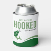 Fishing Bachelor Party Funny She's Got Him Hooked Blikjeskoeler (Blikje Voorkant)