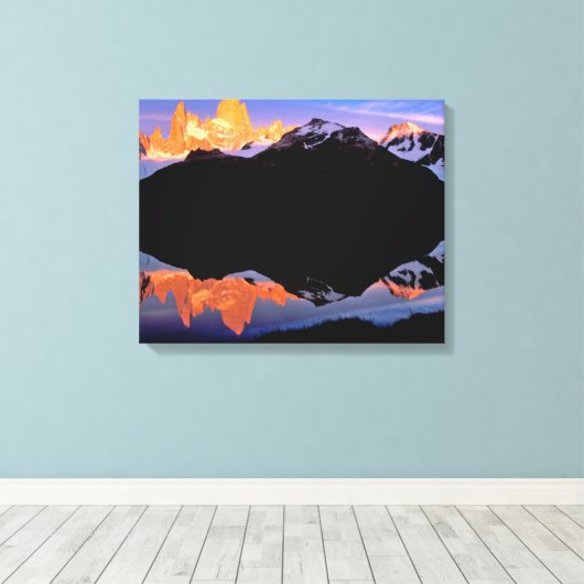 Fitz Roy Group Reflecteerde in Glacial Lakes Canvas Afdruk (Insitu (Houten vloer))