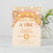 Five is a vibe retro groovy birthday Invitation Kaart (Staand voorkant)