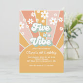 Five is a Vibe Retro Sunshine daisy boho bloem Kaart (Staand voorkant)