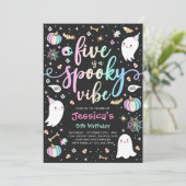 Five is een spookachtige Halloween-spookverjaardag Kaart (Staand voorkant)