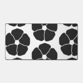 Five-Petal Black Flower Desk Mat (Voorkant)