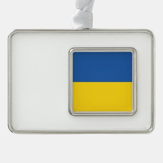 Flag of Ukraine Button Verzilverd Omlijst Ornament (Voorkant)