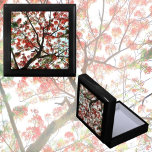 Flamboyant Royal Poinciana Tree Keepslag Cadeaudoosje<br><div class="desc">De Flamboyant,  Royal Poinciana of de Vlamboom met zijn tropische oranje en rode bloemen die tot een blauwe hemel en witte wolken reikten,  is de inspiratie van deze prachtige unieke en ingewikkelde houten keepaardbox. Dit afbeelding is een originele botanische foto van JLW_FOTOGRAPHY</div>