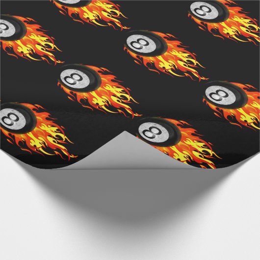 Flaming 8 Ball Cadeaupapier (Hoek)