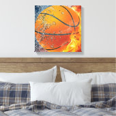 Flaming basketbal werpt kussen canvas afdruk (Insitu (Slaapkamer))