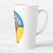 Flaming Fist Ukraine Flag Resistance Latte Mok (Rechts)