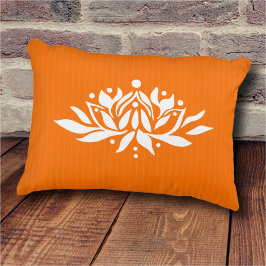  Flaming Lotus Flower Accent Kussen
