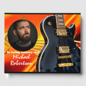 Flamingkleuren en elektrogitaarmonument gastenboek (Voorkant)