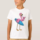 Flamingo als Surfer met Surfboard T-shirt (Voorkant)