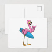 Flamingo als surfer met surfplank briefkaart (Voorkant / Achterkant)