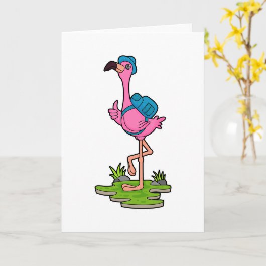 Flamingo als wandelaar met rugzak kaart (Gele Bloem)