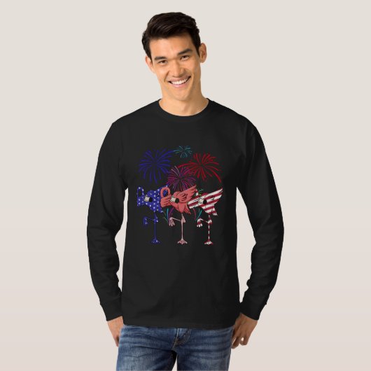 Flamingo American Flag Firework Independence Day T-shirt (Voorkant volledig)