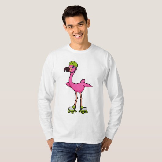 Flamingo as Skater with Roller skates & Helmet T-shirt (Voorkant volledig)
