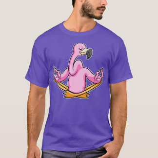 Flamingo bij Yoga in Crosslegged T-shirt