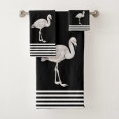 Flamingo Chic Black White Boho Tropical Bath Bad Handdoek (Insitu)