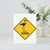 Flamingo Crossing Highway Sign Briefkaart (Staand voorkant)