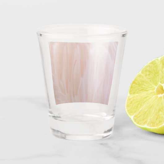 Flamingo Feathers in Shades of Pink Shot Glas (Achterkant)