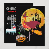 Flamingo | Flamingo rijdt op bezem Pompoen Hallowe Feestdagenkaart (Voorkant / Achterkant)