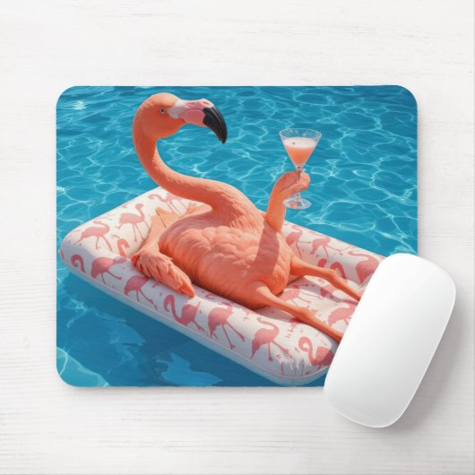Flamingo Floating With a Cocktail In a Pool Muismat (Met muis)