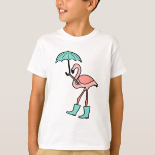 Flamingo Holding Umbrella en Wearing Rain Boots T-shirt