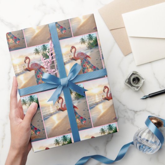 Flamingo In a Skirt Holding a Champagne Flute Cadeaupapier (Geschenken)