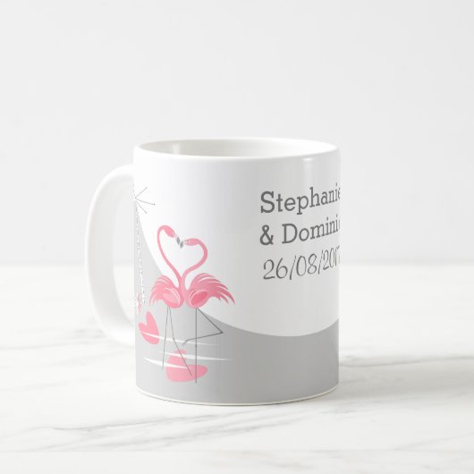 Flamingo Love Large Moon Names Date mok (Voorkant links)