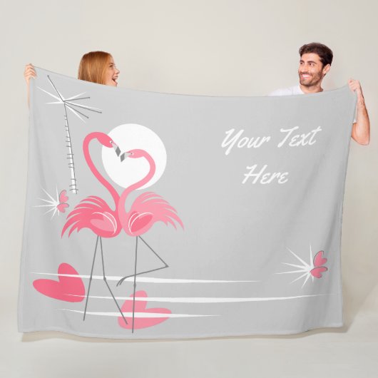 Flamingo Love Side Text fleece deken horizontal (In situ)