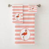 Flamingo op koraal & witte stripteasdoekset bad handdoek (Insitu)