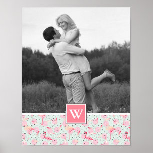 Flamingo op pokadots Foto met monogram Poster
