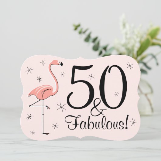 Flamingo Pink '50 and Fabulous'-uitnodigingsbeugel Kaart (Staand voorkant)