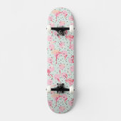 Flamingo-veren op pokadots skateboard (Voorkant)