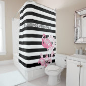 Flamingo Vibes Only Black & White Stripe Flamingo Douchegordijn (In situ)