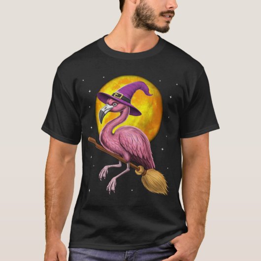 Flamingo Witch Riding Broom T-shirt (Voorkant)