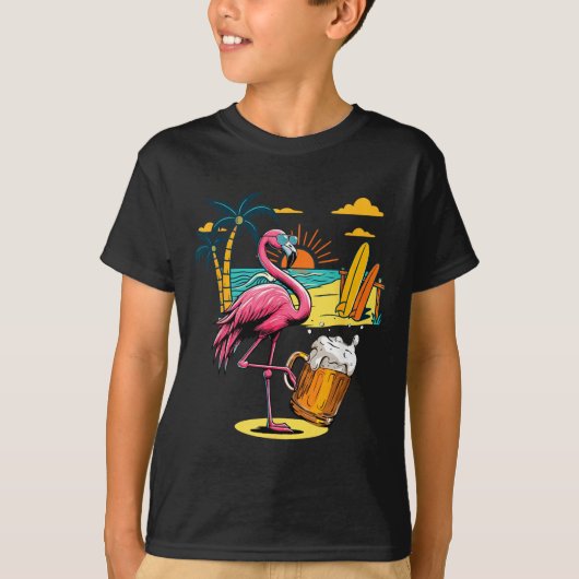 Flamingo Zonnebril Drinkt Bier Op Strand Grappig T-shirt (Voorkant)