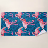 Flamingos op blauwe bananenbladeren strandlaken (Voorkant)