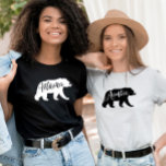 Flannel Adventure Mama Beer Baby shower T-shirt<br><div class="desc">Mama beer zal dol zijn op het sporten van dit rustieke shirt! Het plannen van een baby shower kan een heerlijke ervaring zijn, en door te kiezen voor het Flannel Adventure Beer Baby shower-thema van Creative Union Design kan het feestplanningsproces worden vereenvoudigd terwijl het een charmant tintje toevoegt. Het rustieke...</div>