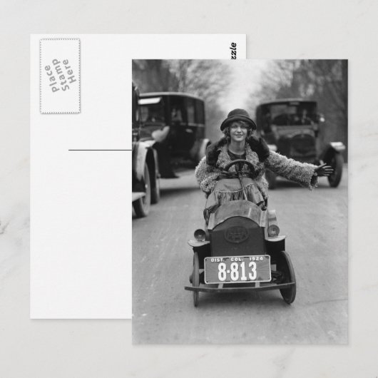 Flapper Driving Pedal Car, 1924 Briefkaart (Voorkant / Achterkant)