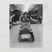 Flapper Driving Pedal Car, 1924 Briefkaart (Voorkant)
