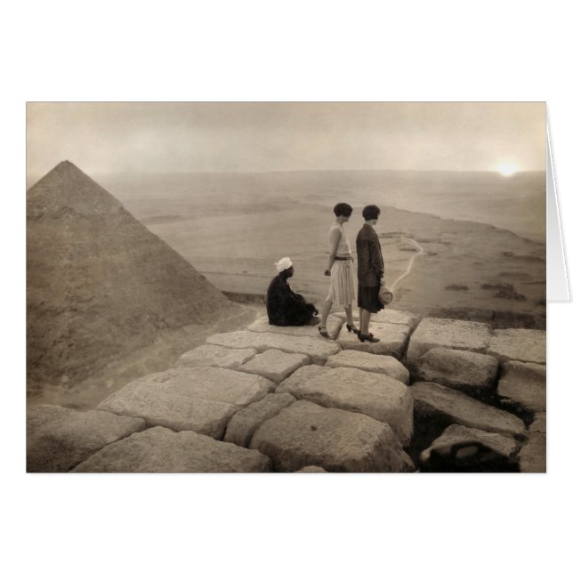 Flapper Girls Sunrise Khufu Pyramid, Egypte 1920 (Voorkant Horizontaal)