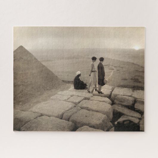 Flapper Girls Sunrise Khufu Pyramid, Egypte 1920 Legpuzzel (Horizontaal)