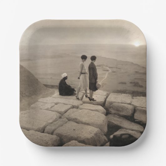 Flapper Girls Sunrise Khufu Pyramid, Egypte 1920 Papieren Bordje (Voorkant)