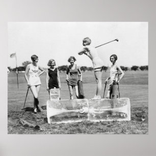 Flappermeisjes spelen golf, 1926. Oude foto Poster