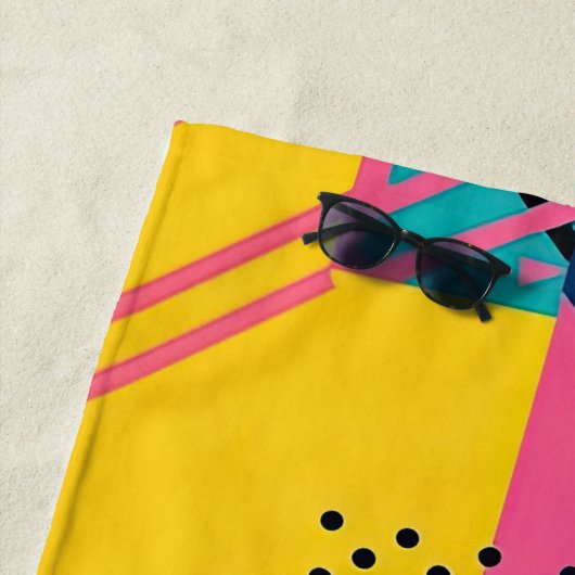 Flashback naar de jaren 80 trendy  strandlaken (In situ)